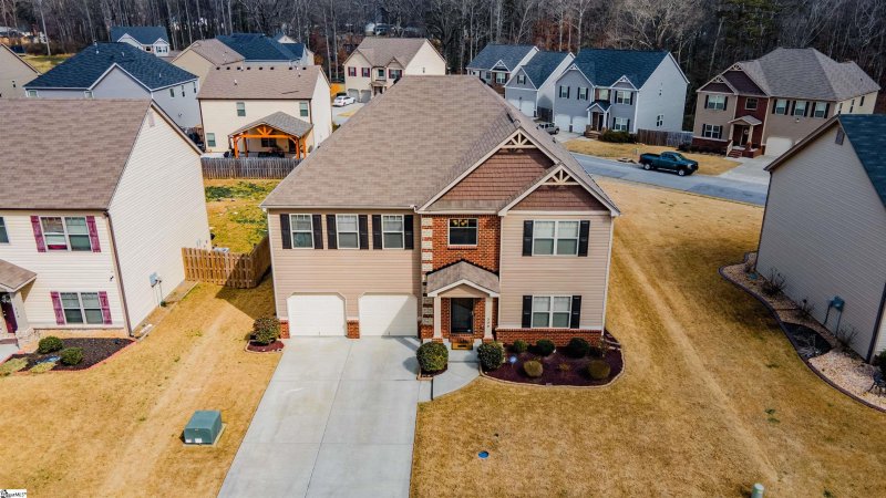 Property image 2 at 308 Bellona Lane, Simpsonville, SC 29681