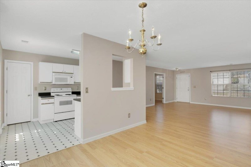 Property image 5 at 309 Kingsman Lane, Easley, SC 29642-8044