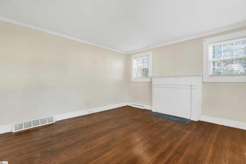 Property image 5 at 14 Cumberland Avenue, Greenville, SC 29607-2938
