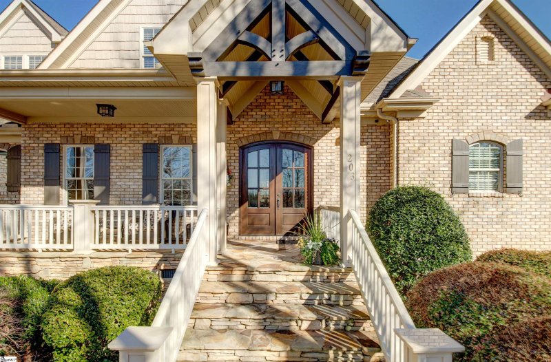 Property image 2 at 203 Willow Wind Court, Easley, SC 29642