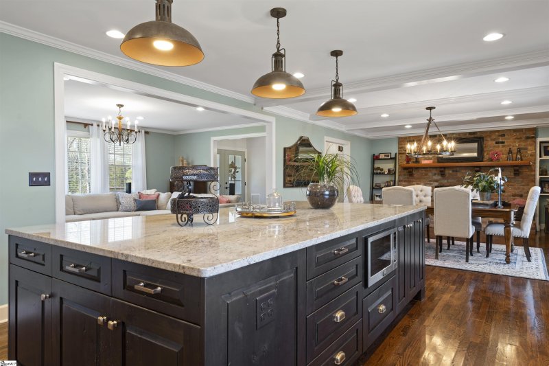 Property image 4 at 409 Rockmont Road, Greenville, SC 29615