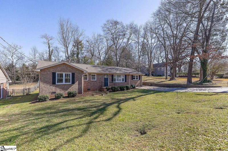 Property image 2 at 10 Blackburn Street, Greenville, SC 29607