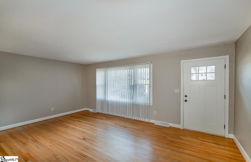Property image 5 at 10 Blackburn Street, Greenville, SC 29607