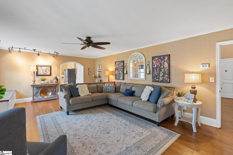 Property image 3 at 105 Lambourn Way, Greenville, SC 29615