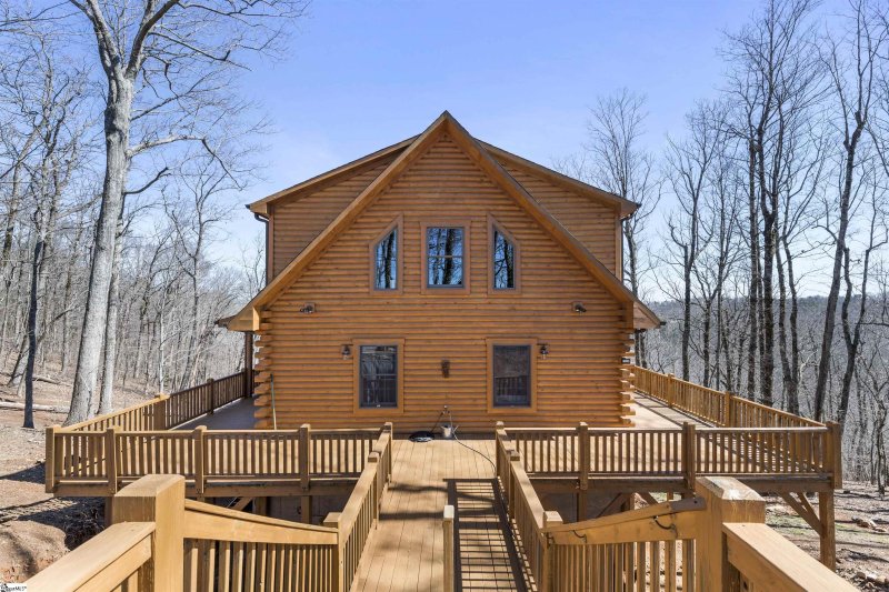 Property image 2 at 1090 Altamont Road, Greenville, SC 29609