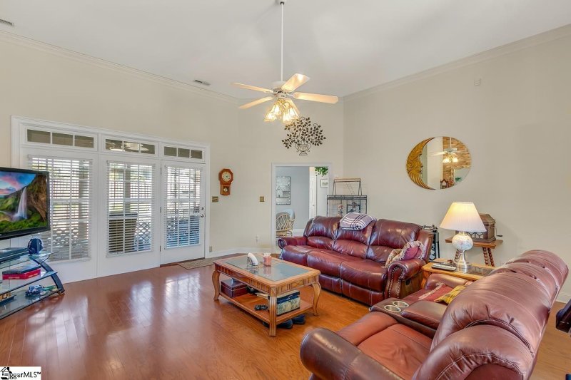 Property image 4 at 121 Twin Lakes Drive, Moore, SC 29369