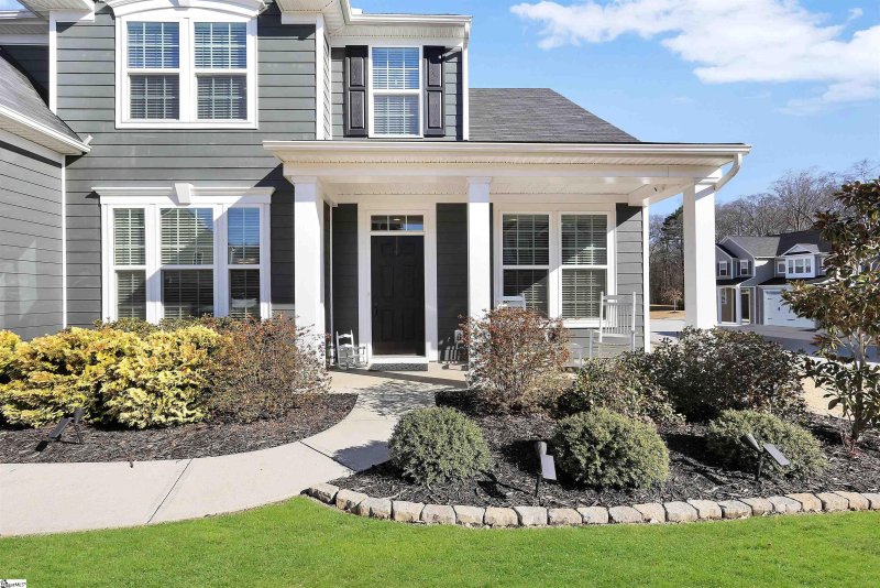 Property image 3 at 225 Waters Run Lane, Simpsonville, SC 29681