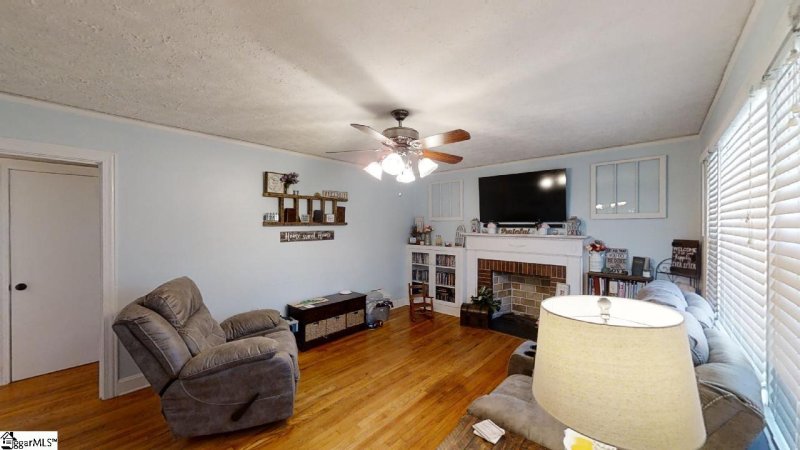 Property image 3 at 75 Crestview Drive, Greenville, SC 29609