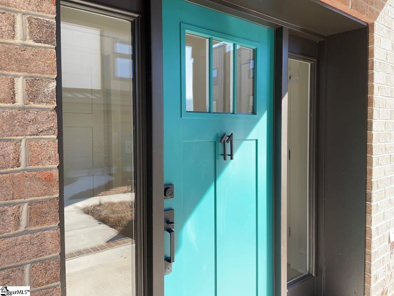 Property image 2 at 121 W Stone Avenue, Greenville, SC 29601