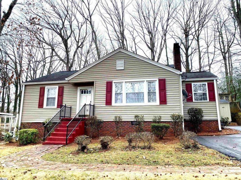48 Brookside Circle