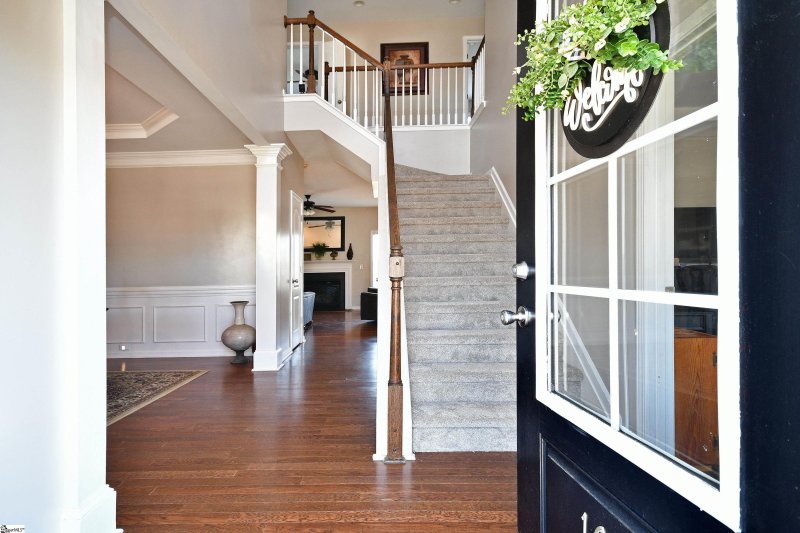 Property image 3 at 102 Berwick Court, Easley, SC 29642