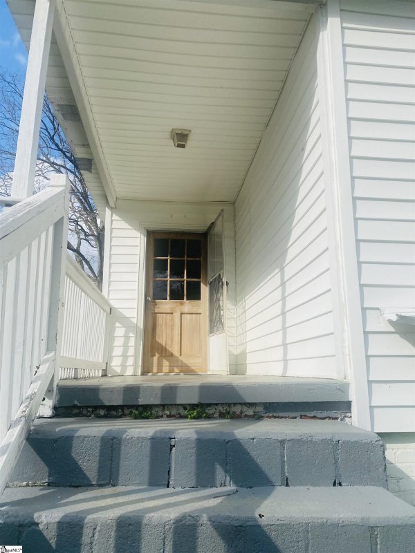 Property image 4 at 124 Cobb Street, Easley, SC 29640