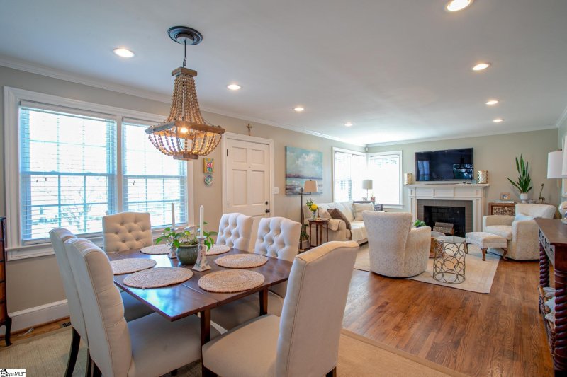 Property image 4 at 324 Parkins Mill Road, Greenville, SC 29607