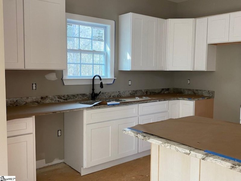 Property image 4 at 113 Puckett Mill Drive, Central, SC 29630