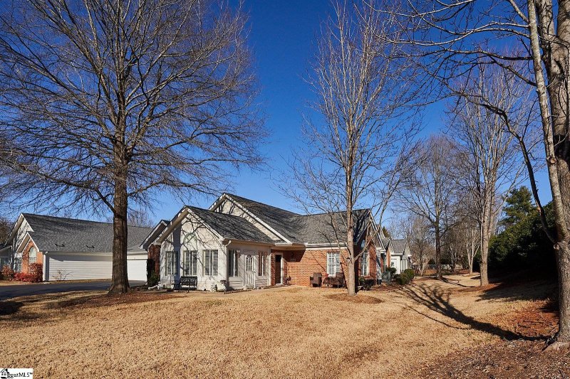 Property image 2 at 1001 Heritage Club Drive, Greenville, SC 29615-3969