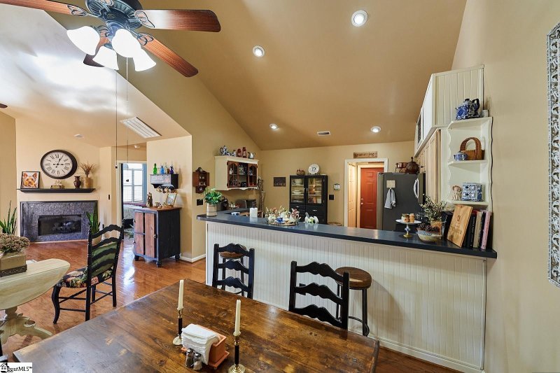 Property image 5 at 1001 Heritage Club Drive, Greenville, SC 29615-3969