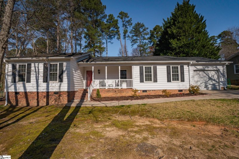 Property image 2 at 102 Shiloh Court, Simpsonville, SC 29681
