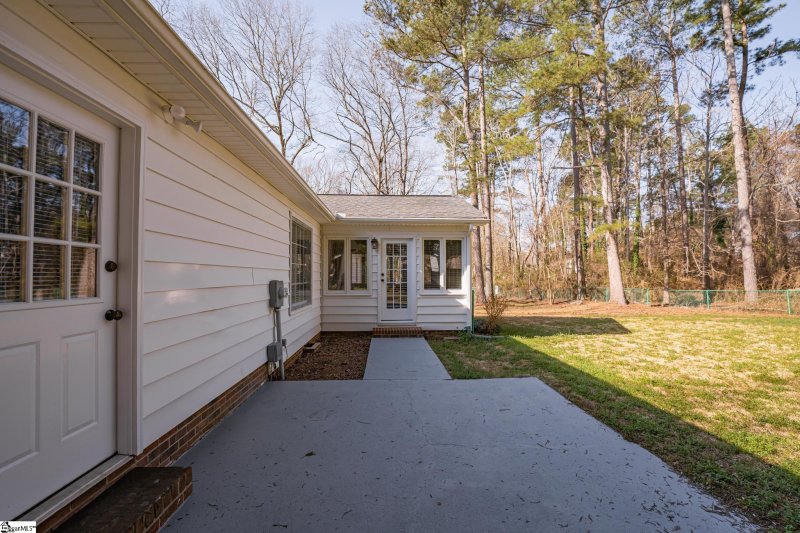 Property image 5 at 102 Shiloh Court, Simpsonville, SC 29681