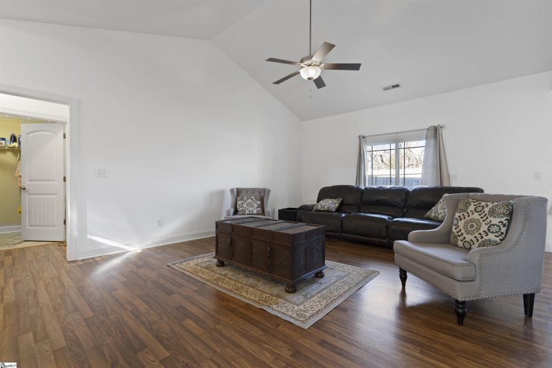 Property image 5 at 106 Lepore Lane, Greenville, SC 29611-2056