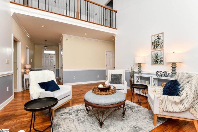 Property image 4 at 3 Greenview Drive, Greenville, SC 29609