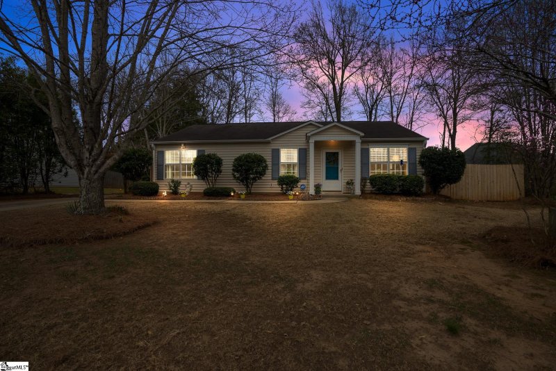 Property image 2 at 205 Barnyard Way, Simpsonville, SC 29681