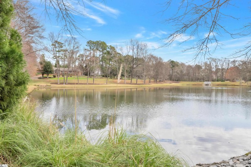 Property image 3 at 1268 Shadowood Drive, Spartanburg, SC 29301