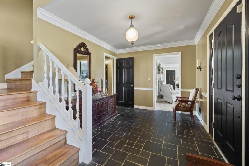 Property image 3 at 205 Stonehedge Drive, Greenville, SC 29615