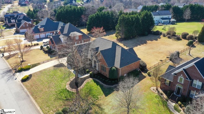 Property image 3 at 102 Birch River Road, Greenville, SC 29611