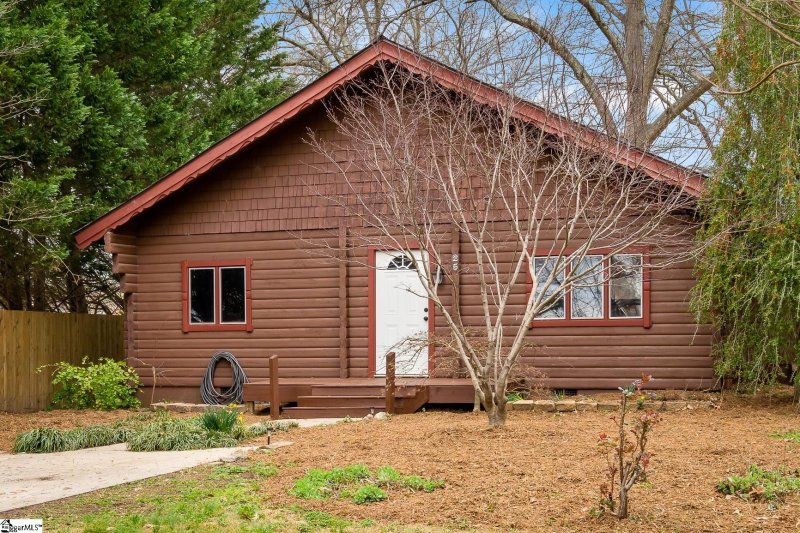 Property image 3 at 25 Ridgeway Drive, Greenville, SC 29607