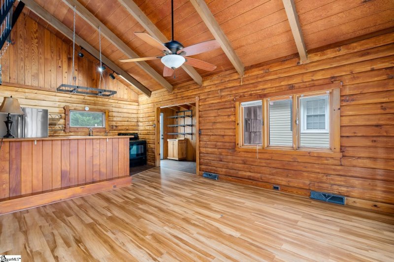 Property image 5 at 25 Ridgeway Drive, Greenville, SC 29607