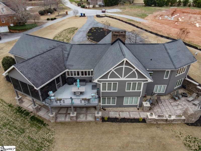 Property image 2 at 410 Royal Burgess Drive, Campobello, SC 29322