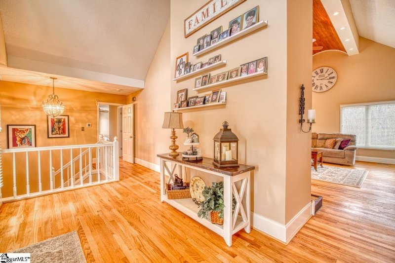 Property image 4 at 410 Royal Burgess Drive, Campobello, SC 29322