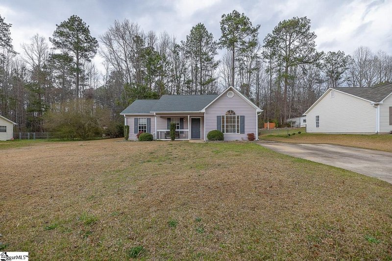Property image 2 at 325 Timberwood Drive, Woodruff, SC 29388