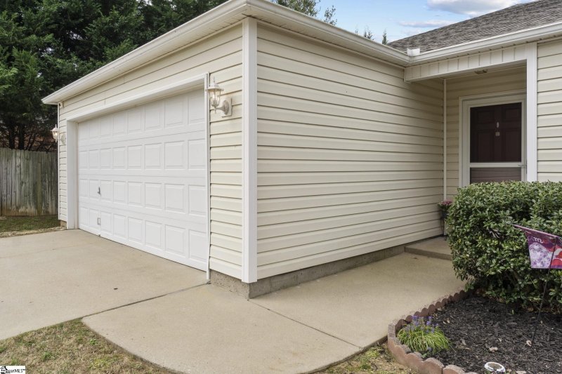 Property image 2 at 307 Winding Willow Trail, Taylors, SC 29687