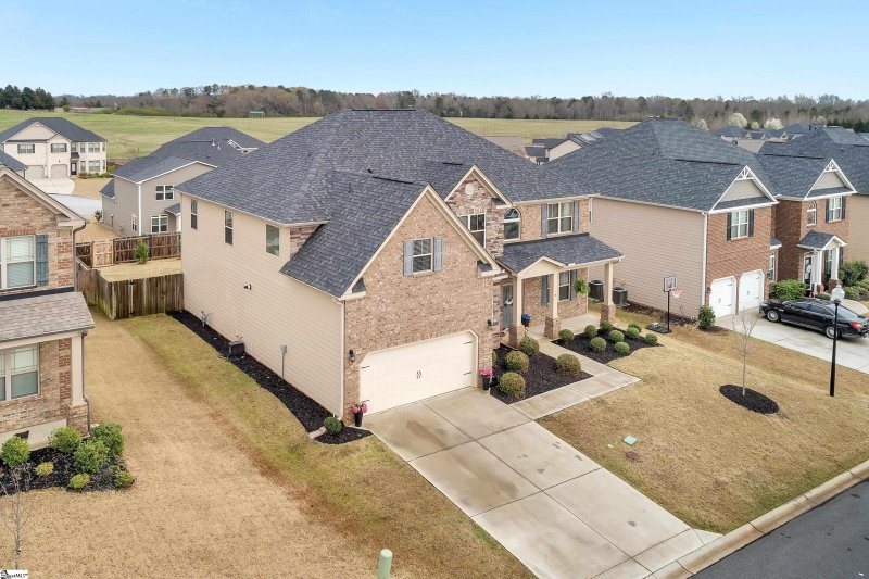 Property image 2 at 5 Foxhill Drive, Simpsonville, SC 29681-4178