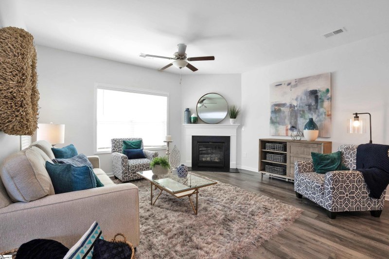 Property image 5 at 1 Sabine Leaf Court, Greer, SC 29650