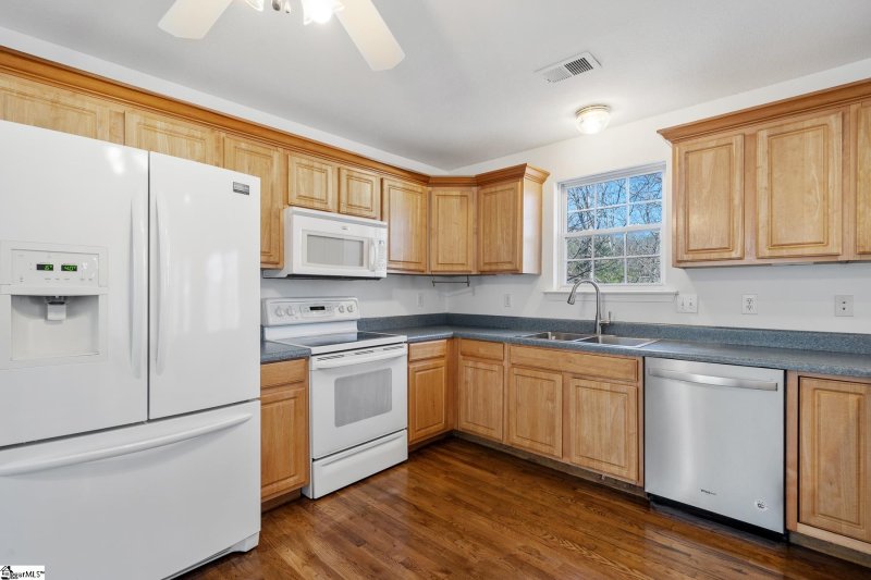 Property image 5 at 409 Woolridge Way, Greer, SC 29650