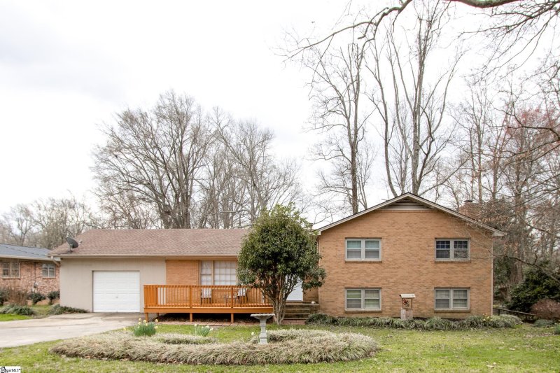 12 Woodleigh Drive