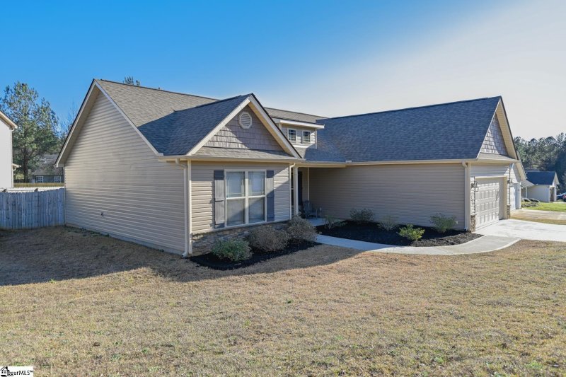 Property image 2 at 124 Malibu Road, Liberty, SC 29657