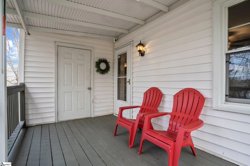 Property image 2 at 117 Village Court, Greer, SC 29651