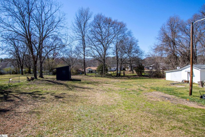 Property image 5 at 105 CRANE Avenue, Greenville, SC 29617