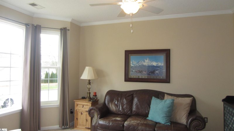 Property image 2 at 206 Whixley Lane, Greenville, SC 29607