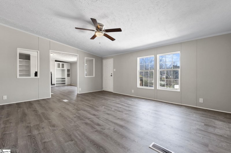 Property image 4 at 3 Musket Court, Simpsonville, SC 29680