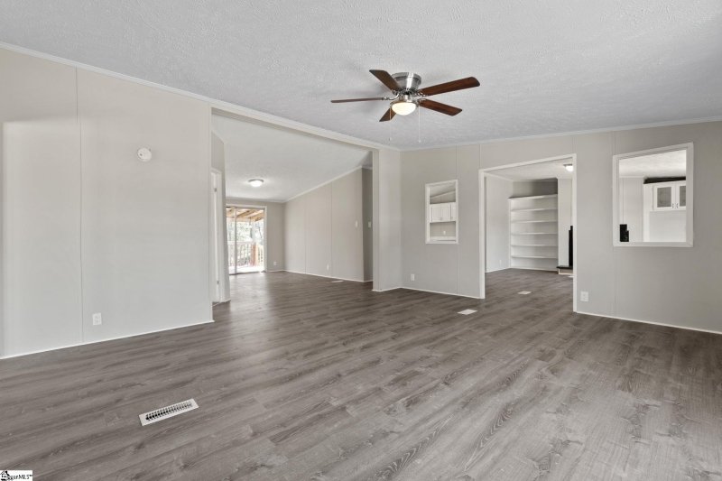 Property image 5 at 3 Musket Court, Simpsonville, SC 29680