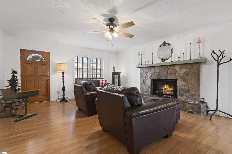 Property image 4 at 100 Rollingwood Way, Easley, SC 29640