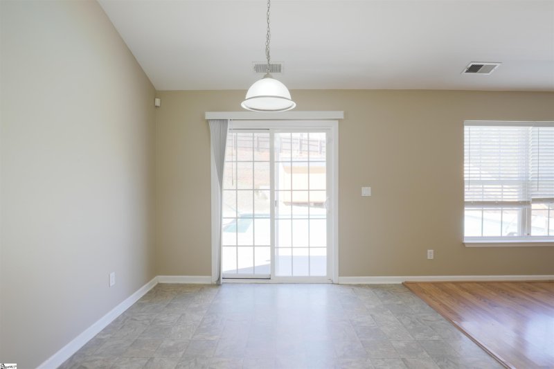 Property image 4 at 318 Blue Heron Circle, Simpsonville, SC 29680