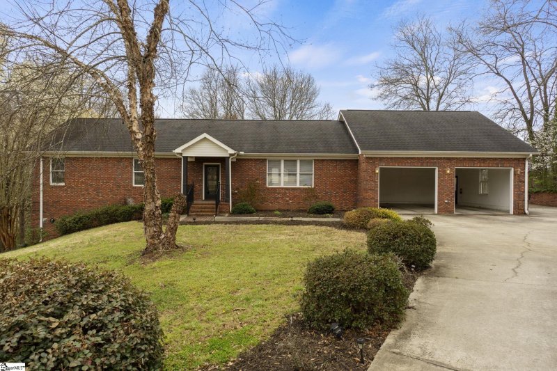 6 Yarmouth Court