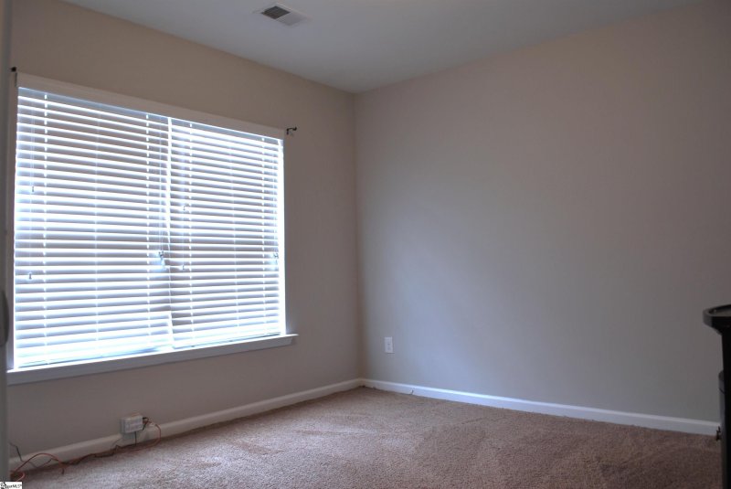 Property image 3 at 727 Streamside Drive, Piedmont, SC 29673