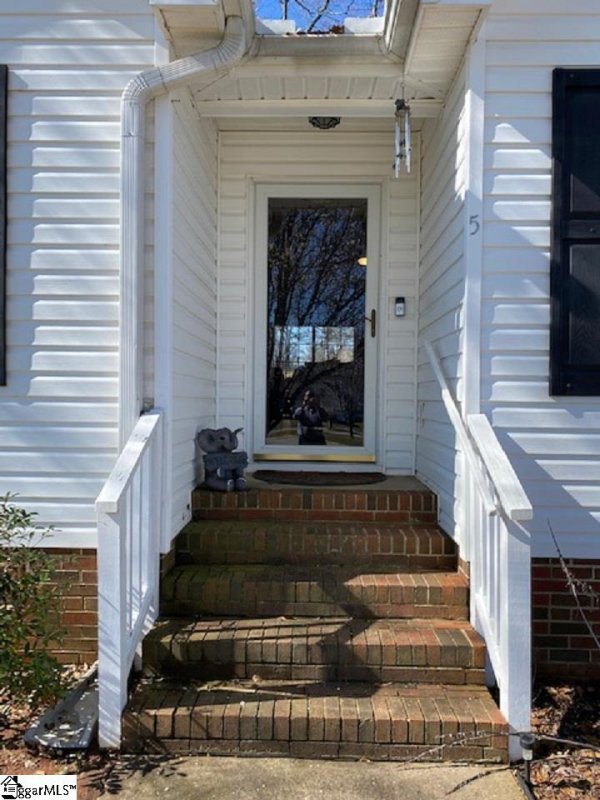 Property image 2 at 5 Wood Spring Court, Greer, SC 29651