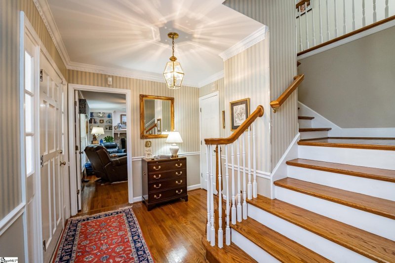 Property image 2 at 5 Elmwood Drive, Taylors, SC 29687